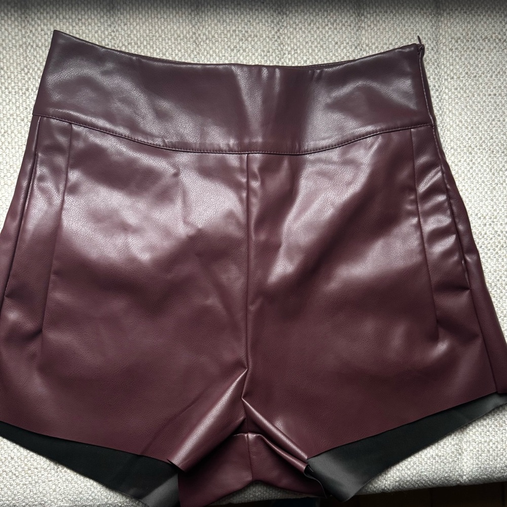 Women's New never  worn  Burgundy Leather Shorts